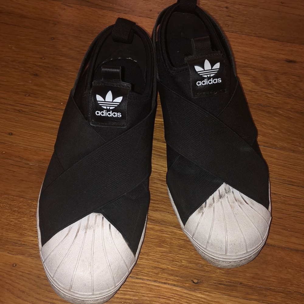 Adidas shoes size 6 1/2